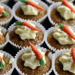 Decorative Carrot Cupcakes